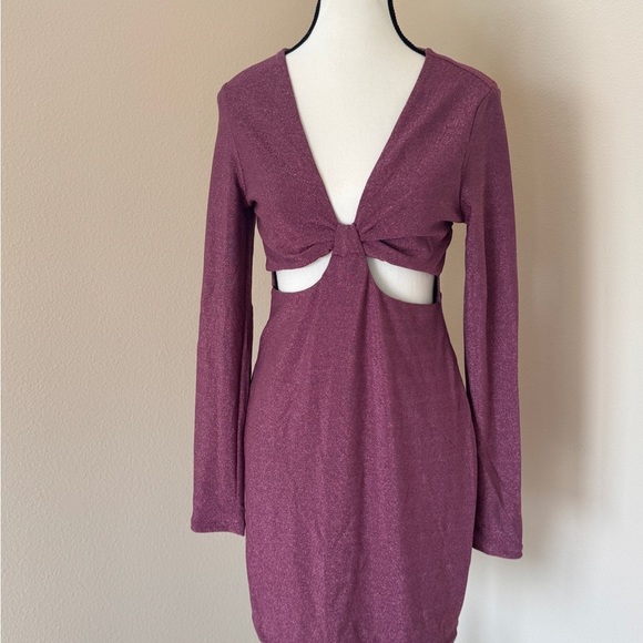 Elegant Plum Long Sleeve Dress - Picture 1 of 7